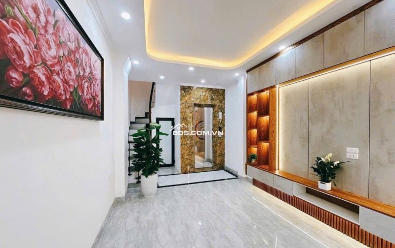 Bán nhà Trương Định 5 Tầng Thang Máy Mới Kính Koong 42m Nhỉnh 8 Tỷ